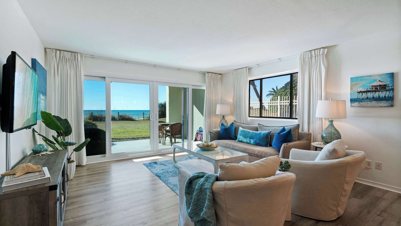 Photo of Livingroom in Miramar Beach