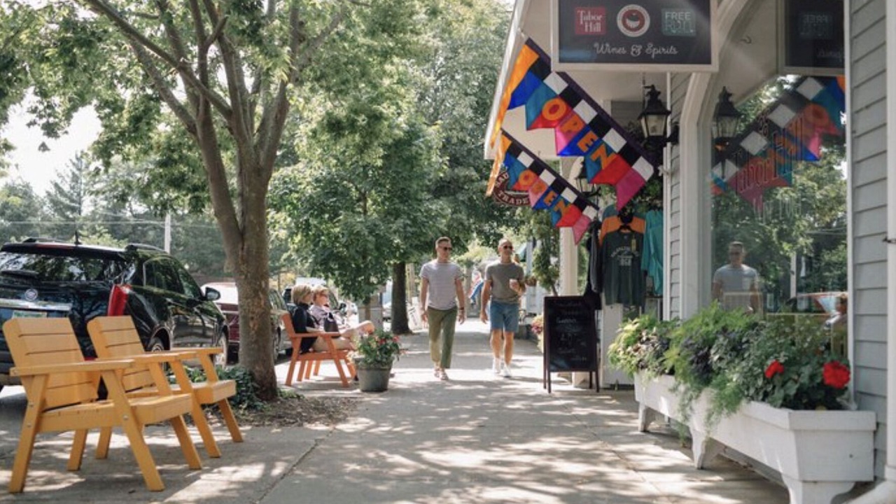 Photo of Others in Saugatuck