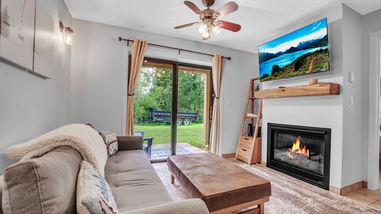 Photo of Livingroom in Great Valley