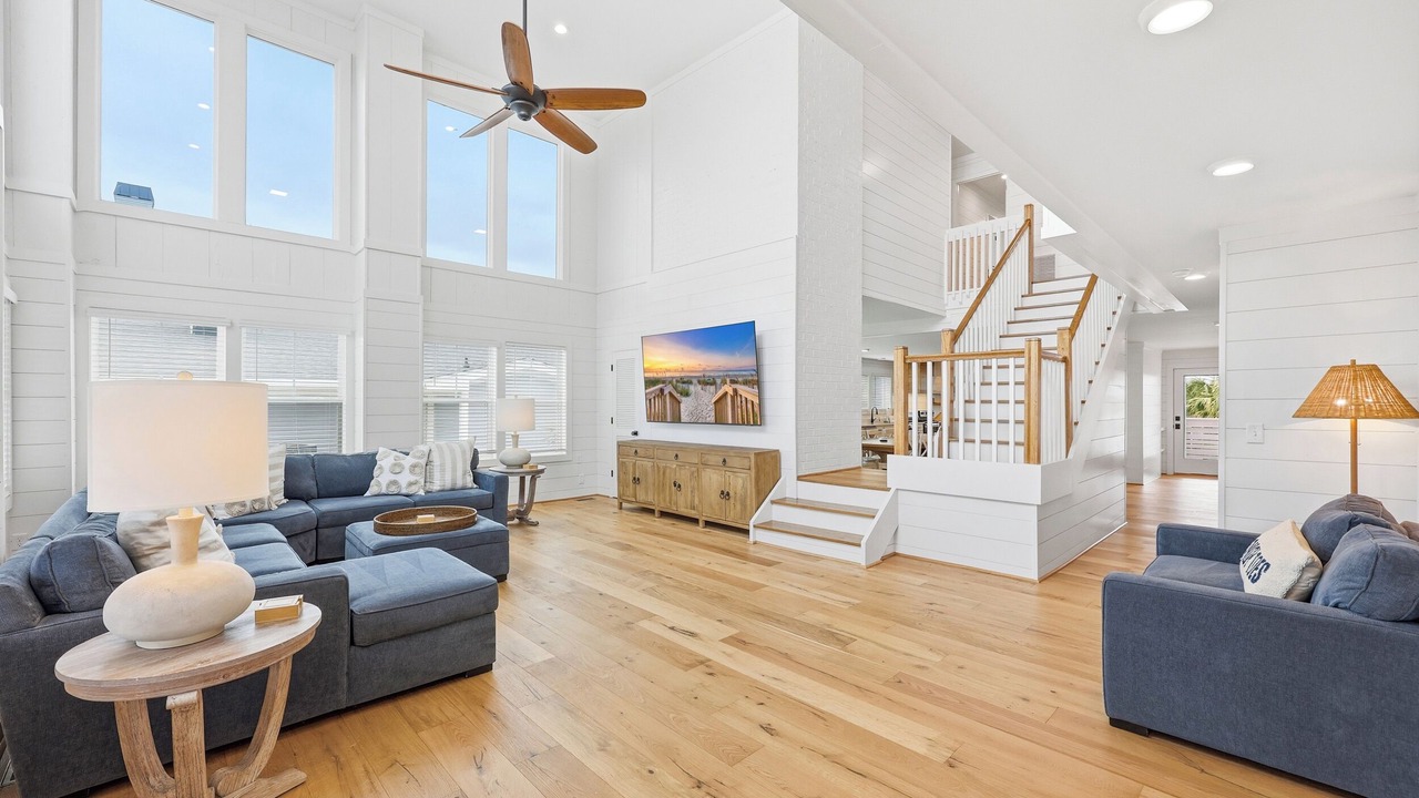 Photo of Livingroom in North Litchfield Beach
