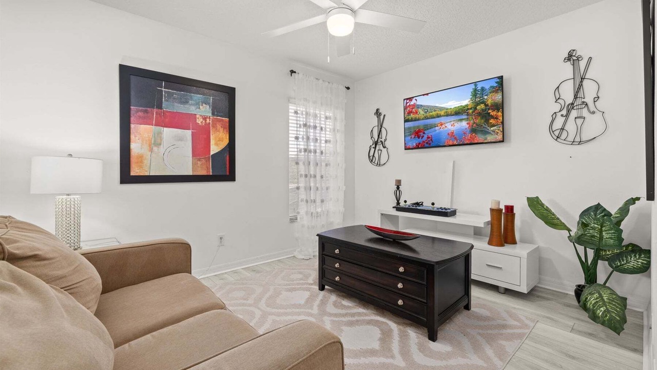 Photo of Livingroom in Watersong