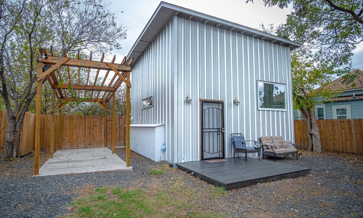 Photo of Patio Balcony in Near East Side