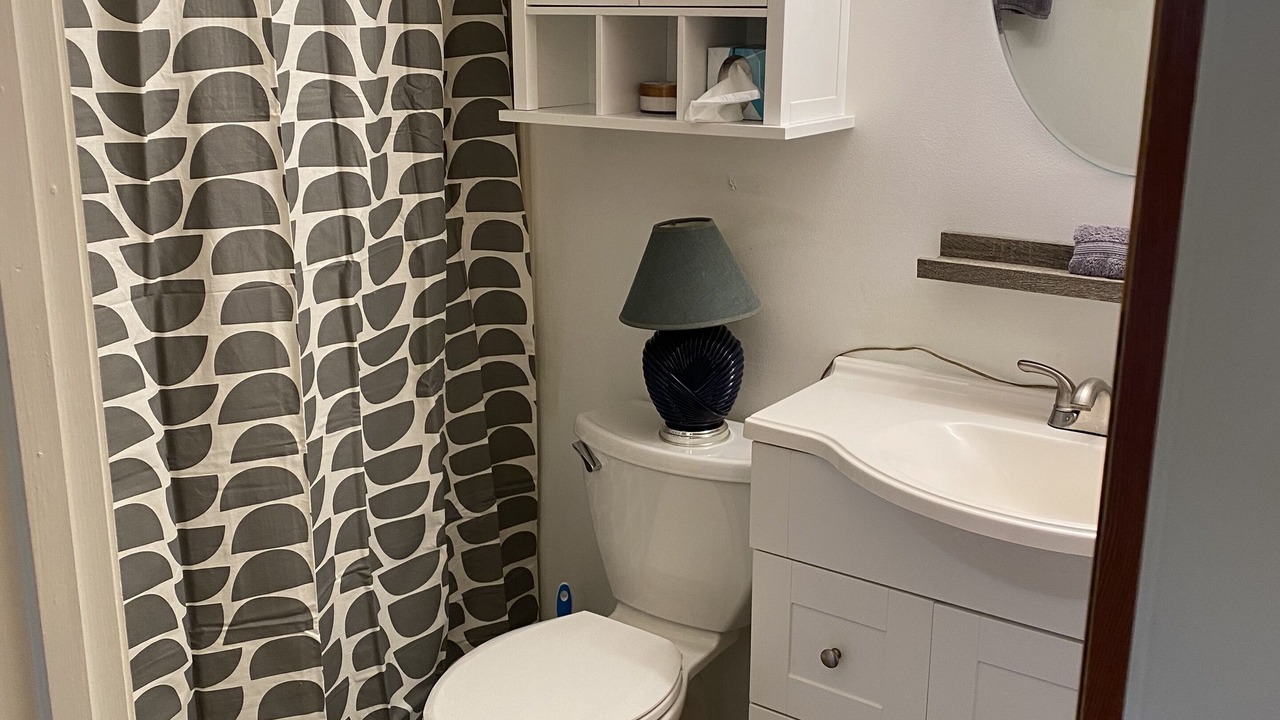 Photo of Bathroom in Warren