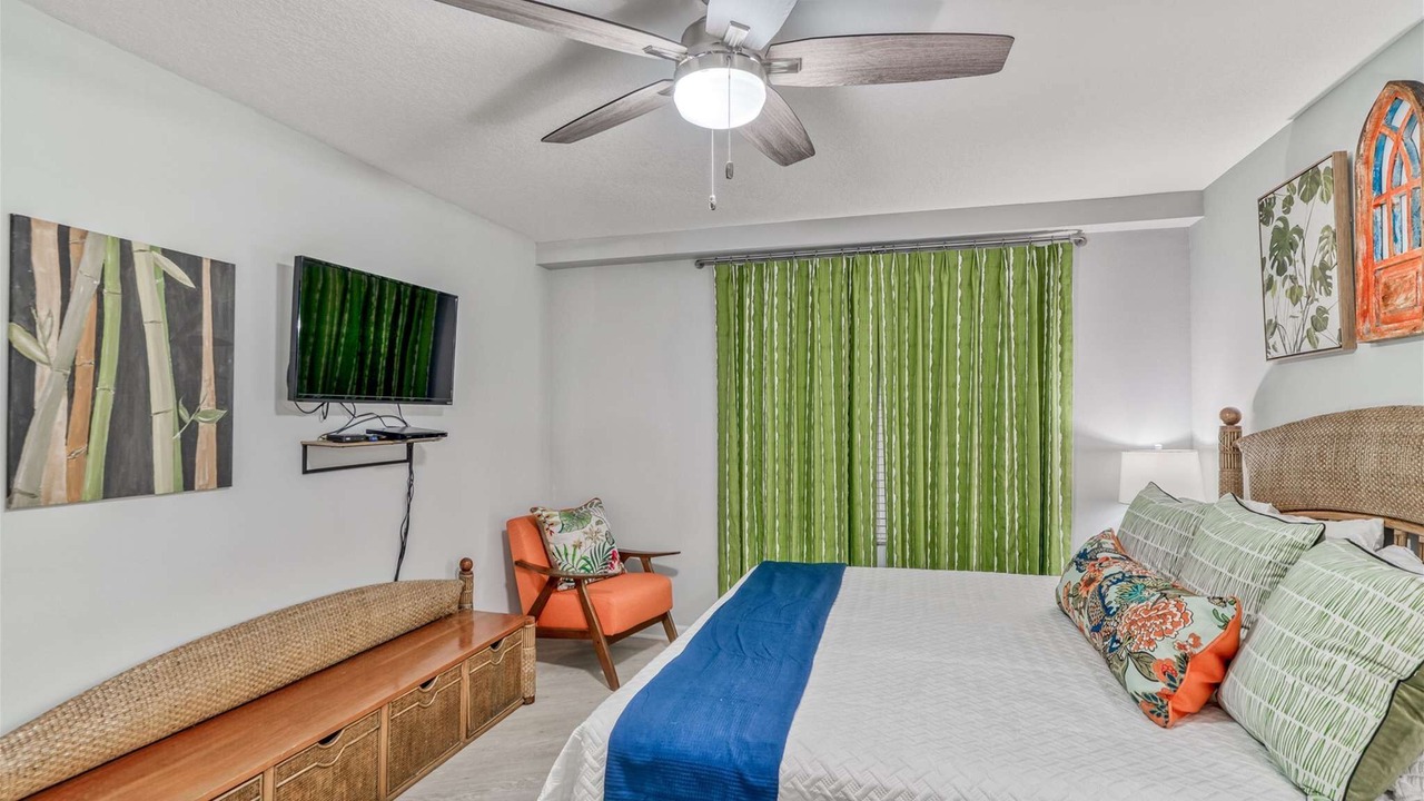 Photo of Bedroom in Miramar Beach