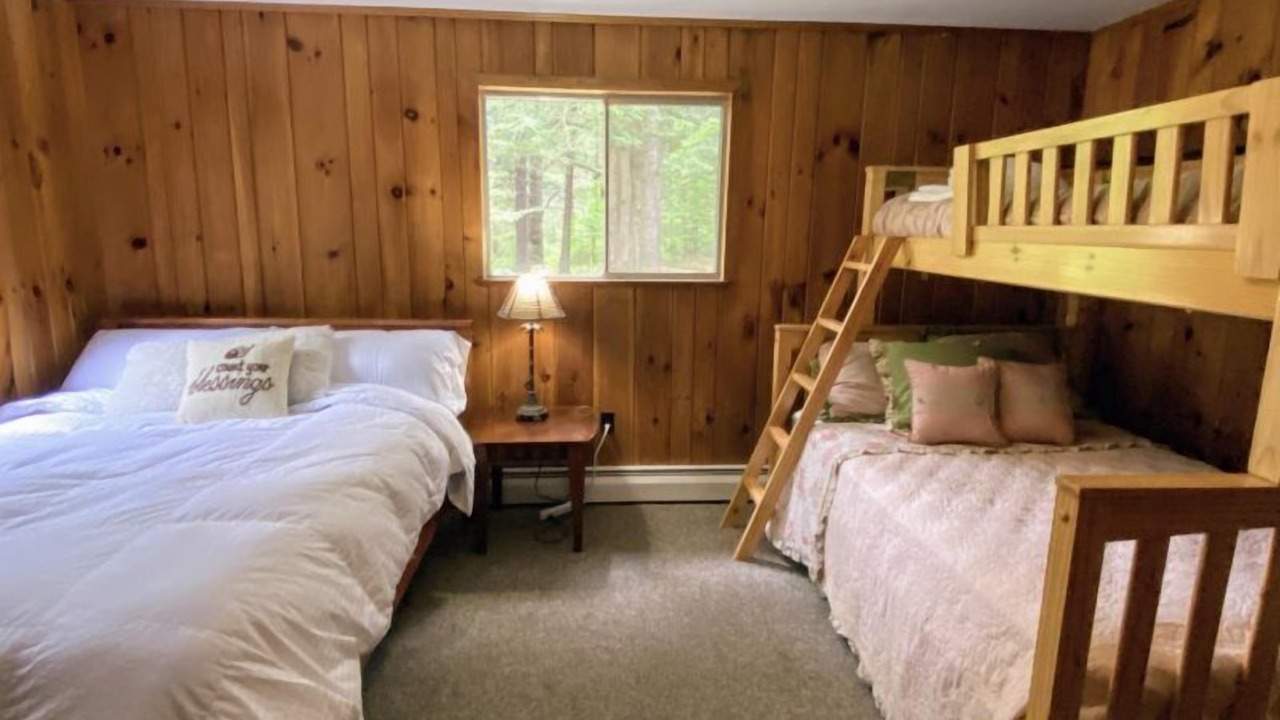 Photo of Bedroom in Pocono Lake