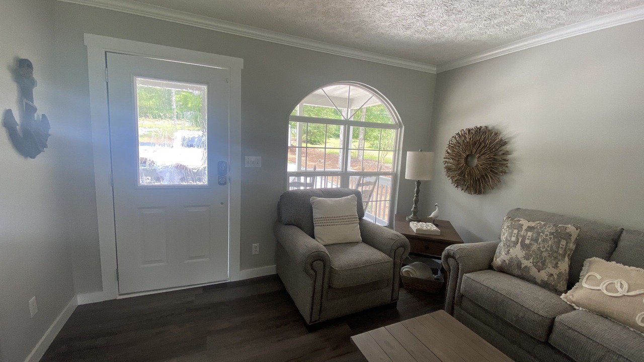 Photo of Livingroom in Eatonton
