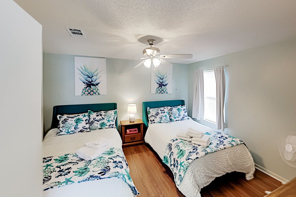 Photo of Bedroom in Gulf Shores