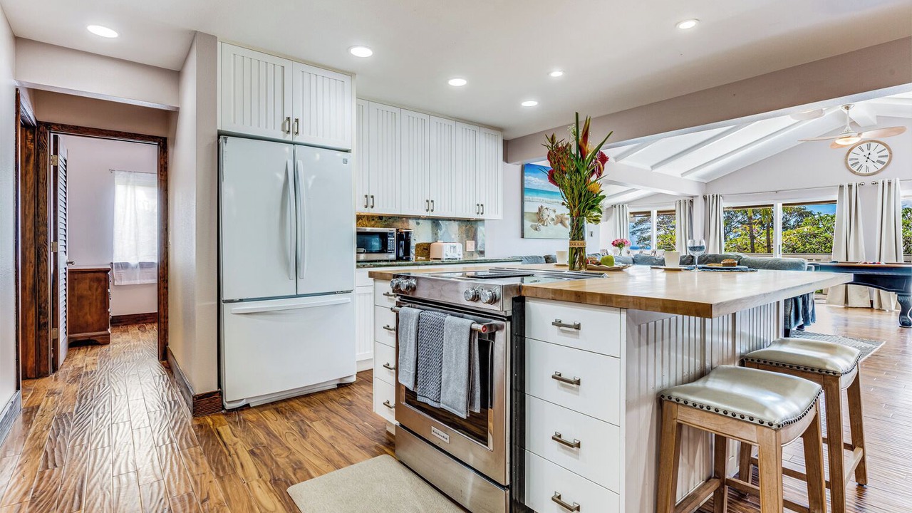 Photo of Kitchen in Kaanapali