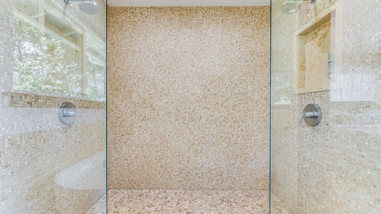 Photo of Bathroom in Kaanapali