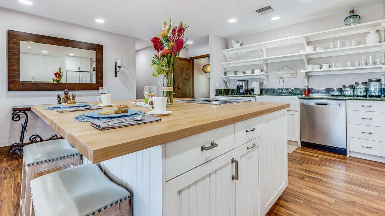 Photo of Kitchen in Kaanapali