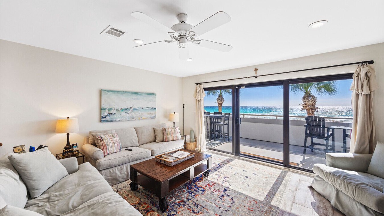 Photo of Livingroom in Holiday Isle