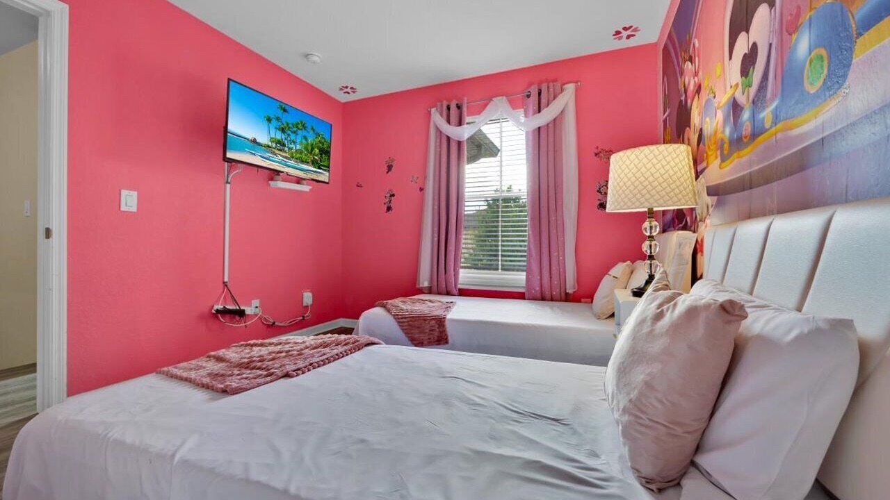 Photo of Bedroom in Regal Palms