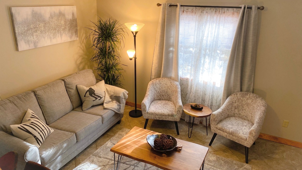 Photo of Livingroom in Chestertown