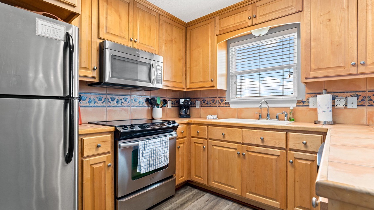 Photo of Kitchen in Kiska Beach