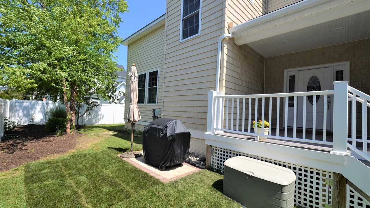 Photo of Patio Balcony in Country Club Estates