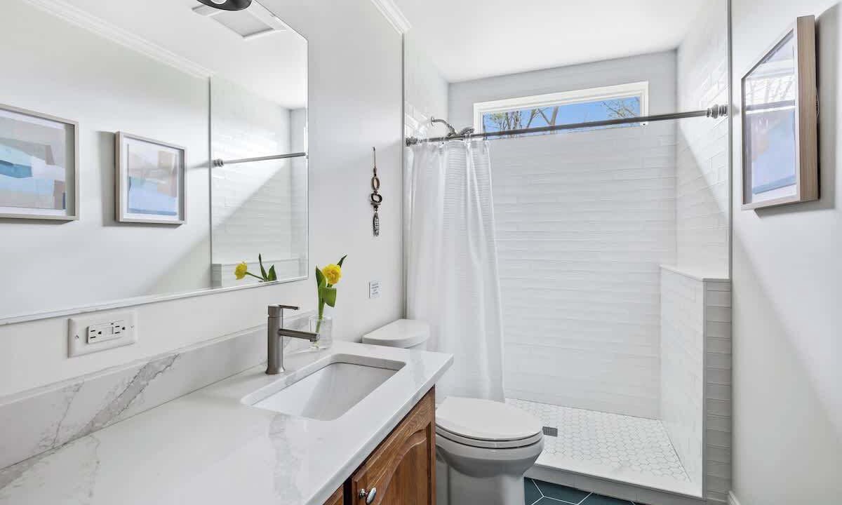 Photo of Bathroom in Douglas