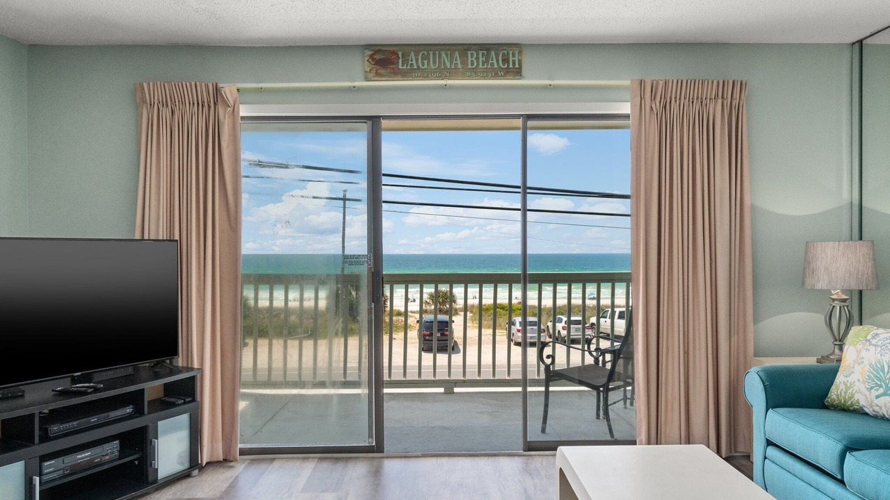 Photo of Livingroom in Laguna Beach