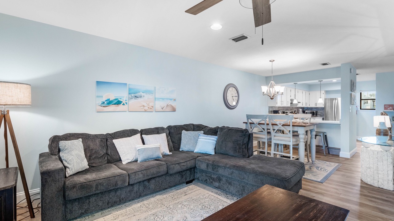 Photo of Livingroom in Miramar Beach