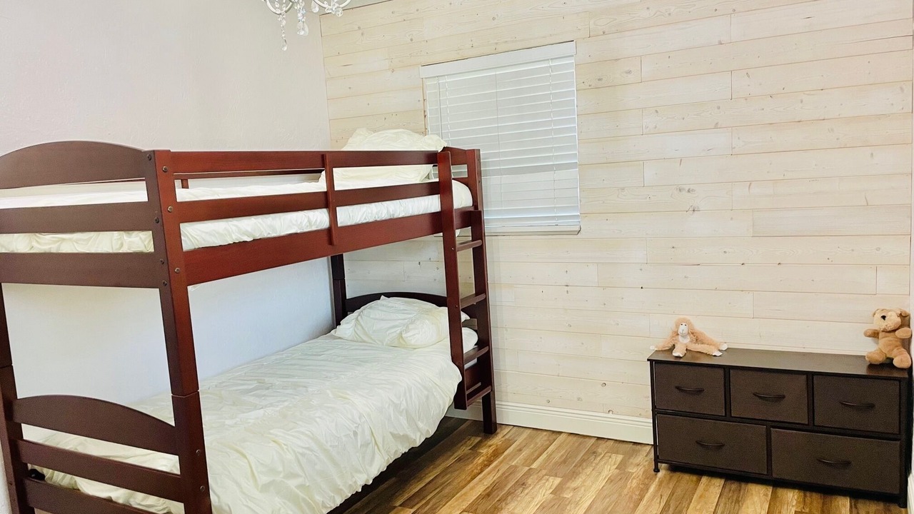 Photo of Bedroom in Riverview Estates