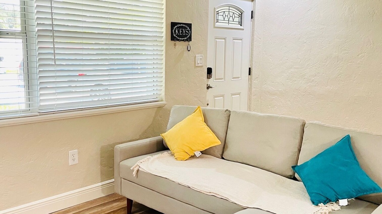Photo of Livingroom in Riverview Estates