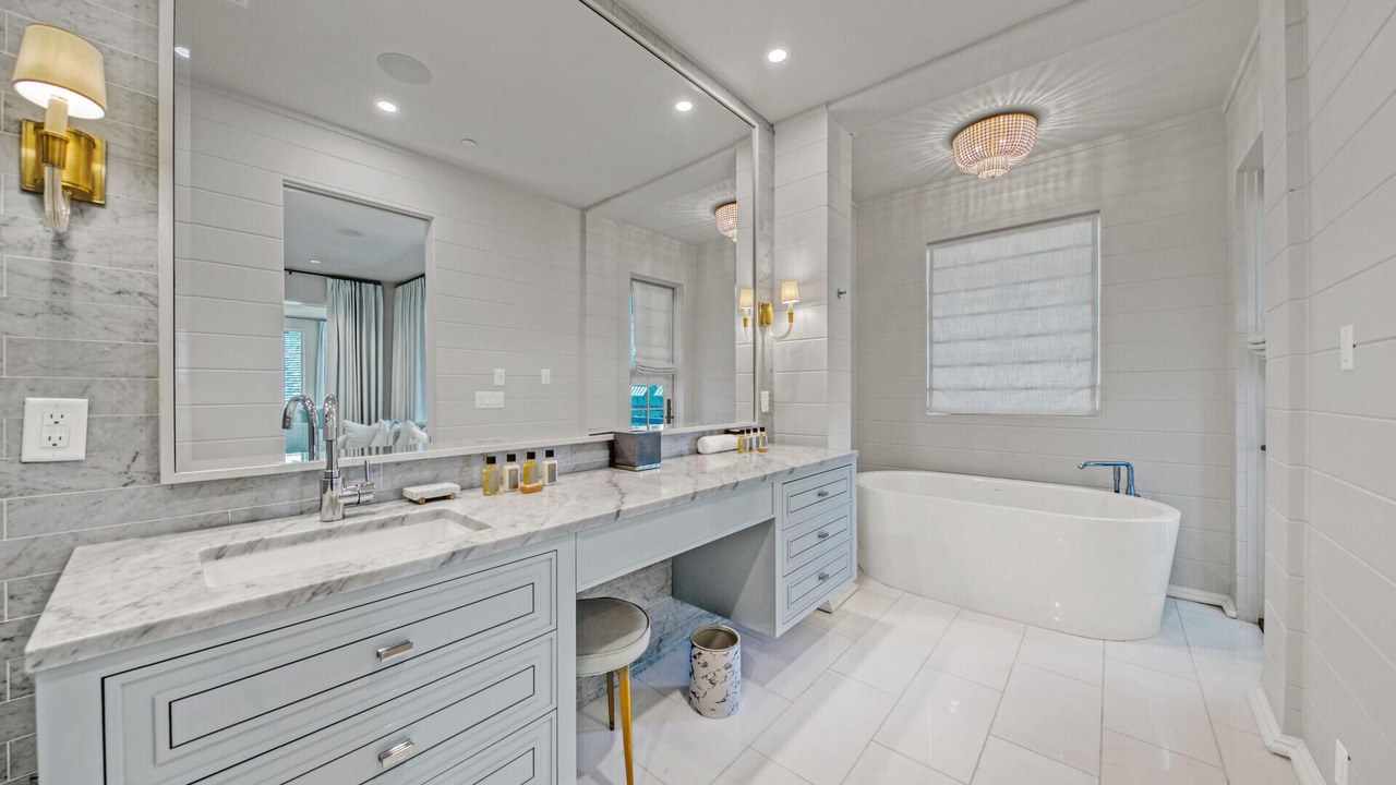 Photo of Bathroom in Rosemary Beach