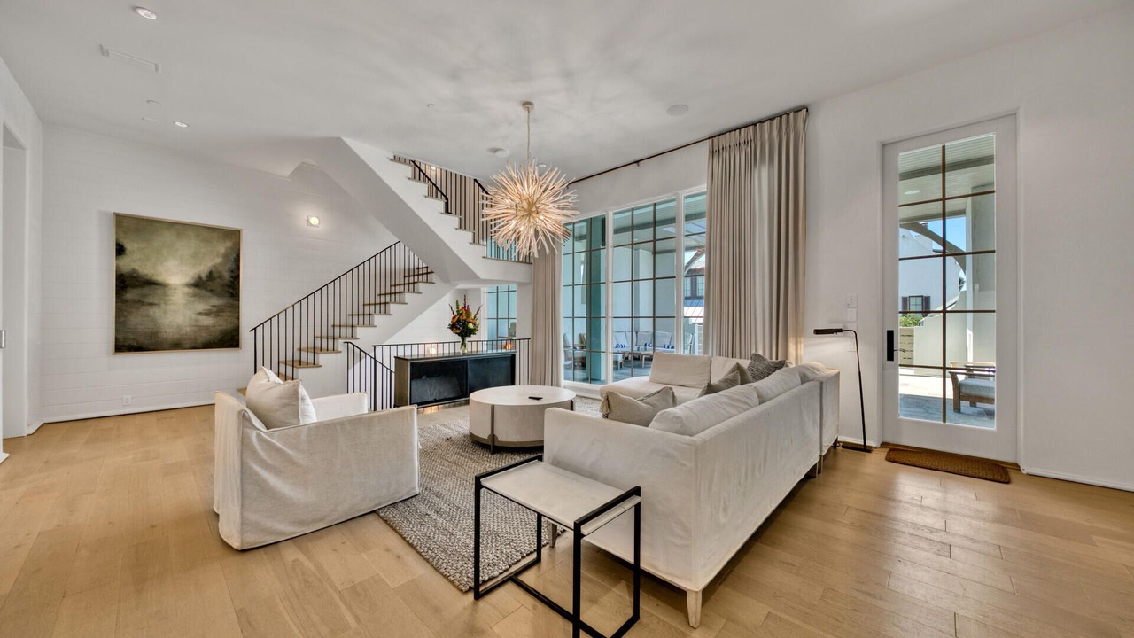 Photo of Livingroom in Rosemary Beach
