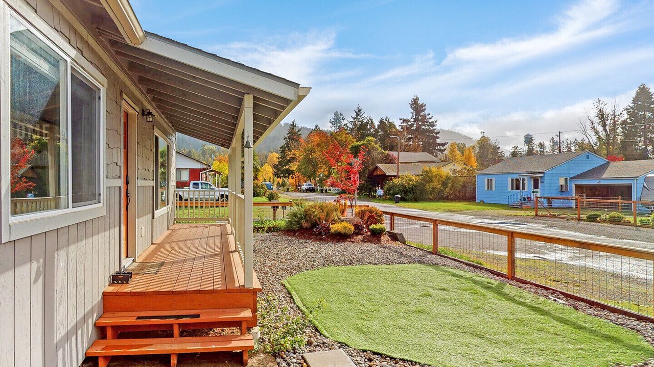Photo of Patio Balcony in Oakridge