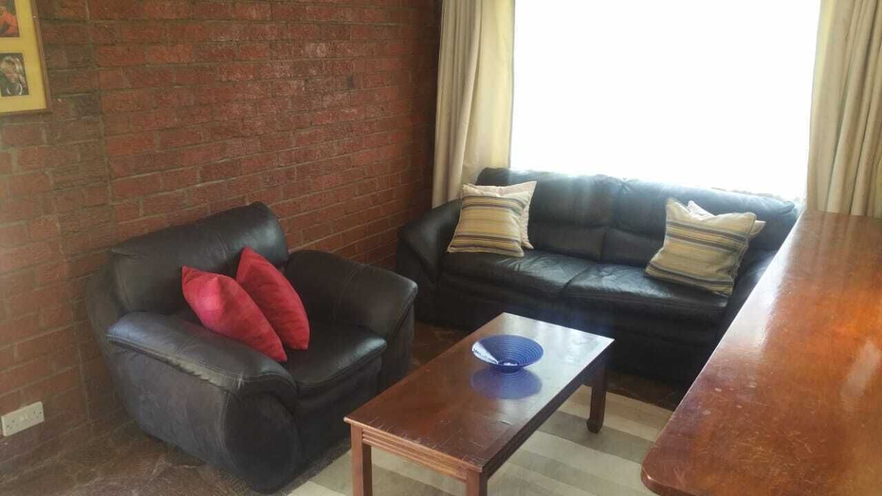Photo of Livingroom in Harare East