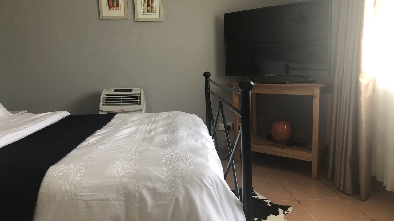 Photo of Bedroom in Glen Lorne