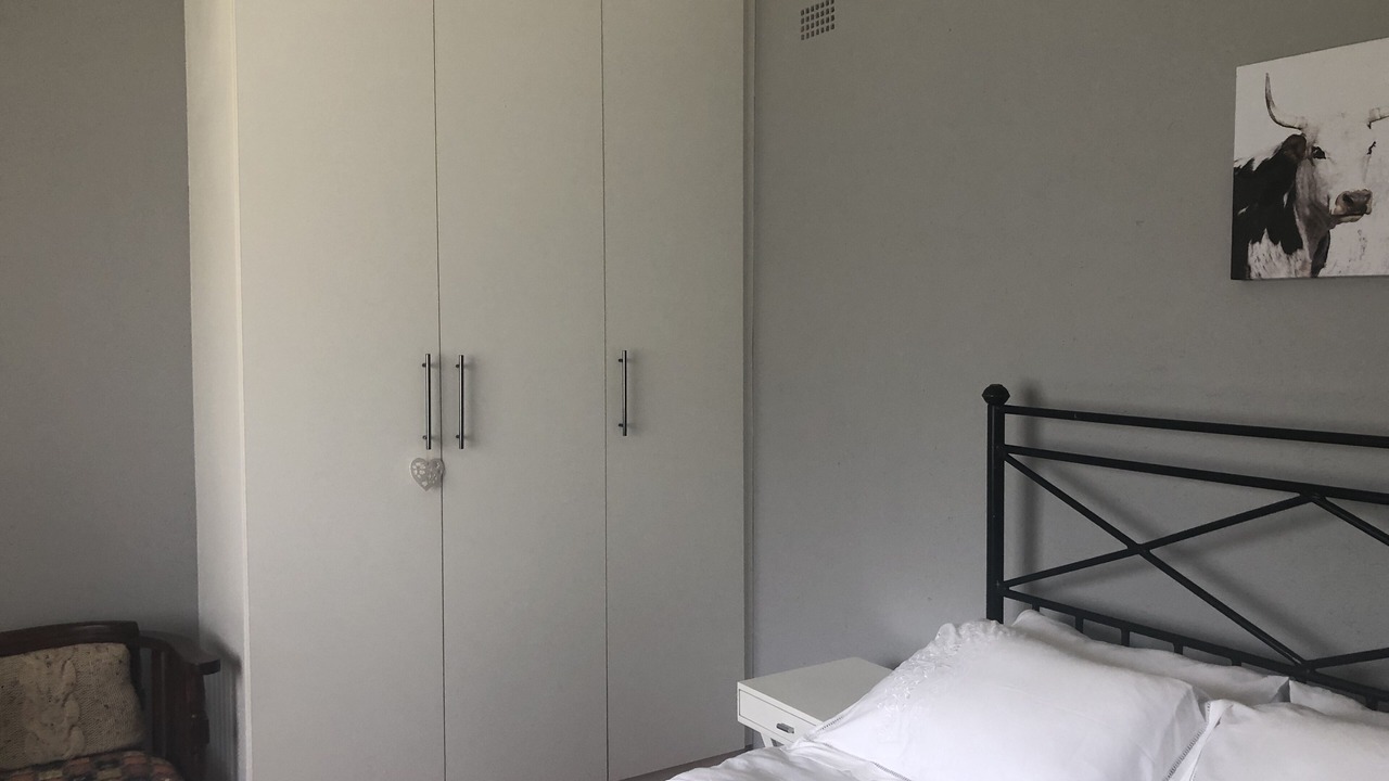 Photo of Bedroom in Glen Lorne