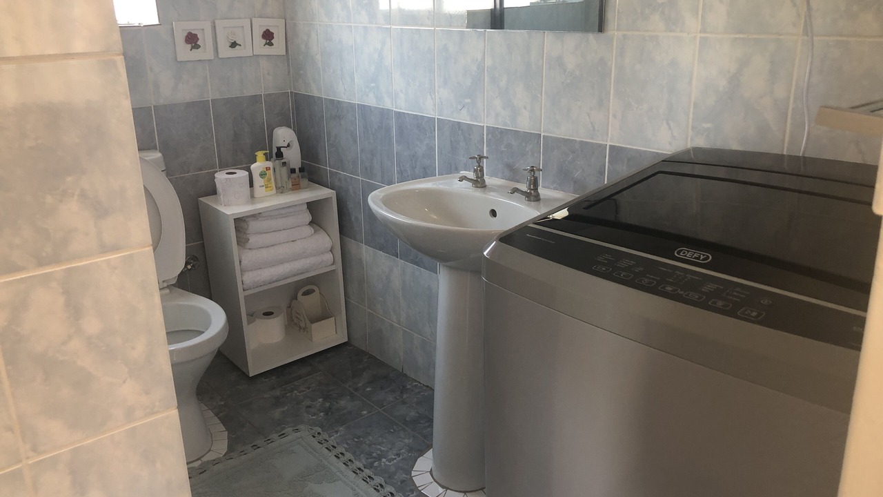 Photo of Bathroom in Glen Lorne