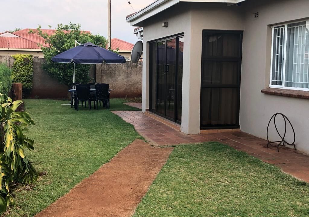 Photo of Outdoor in Glen Lorne