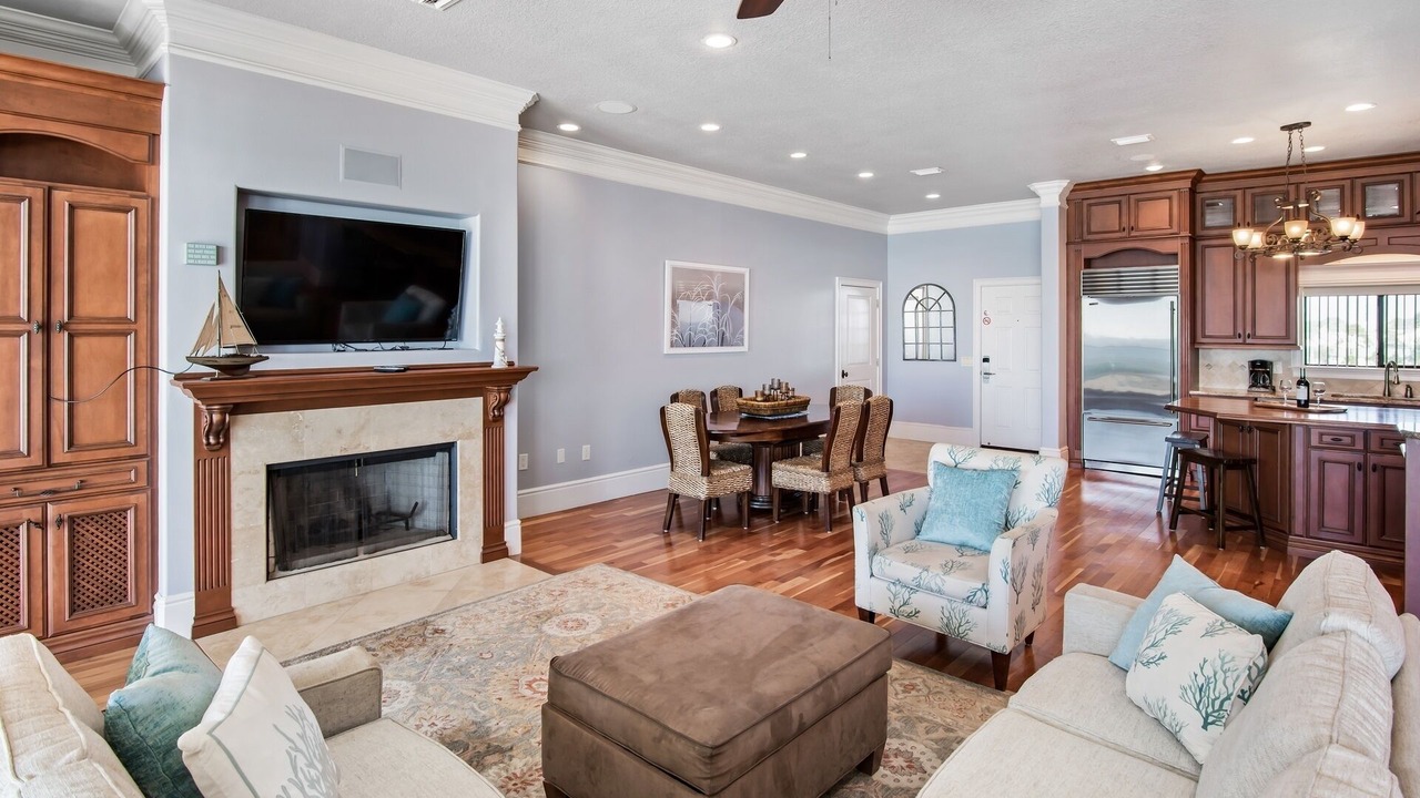 Photo of Livingroom in Miramar Beach
