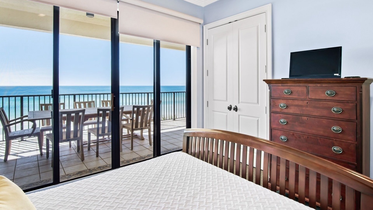 Photo of Bedroom in Miramar Beach