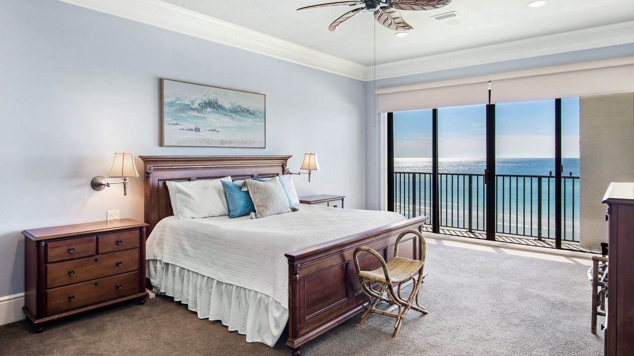 Photo of Bedroom in Miramar Beach