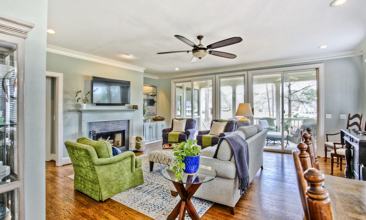 Photo of Livingroom in Eatonton