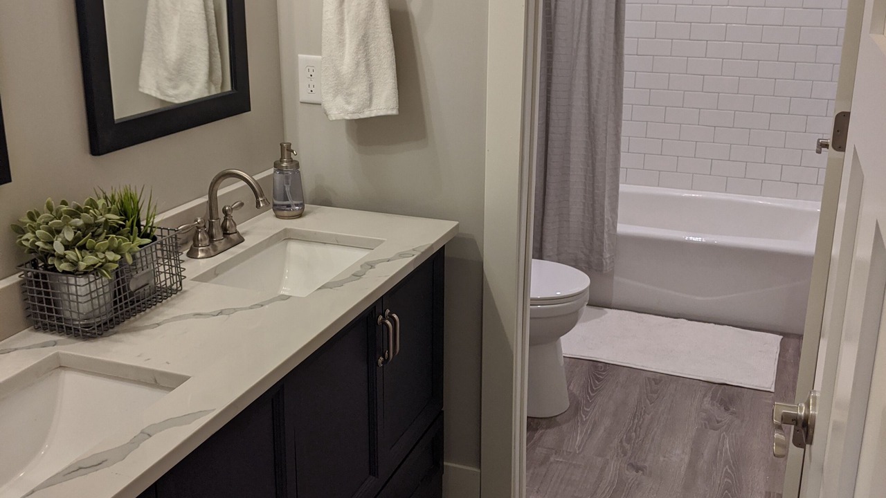 Photo of Bathroom in West Wing Estates