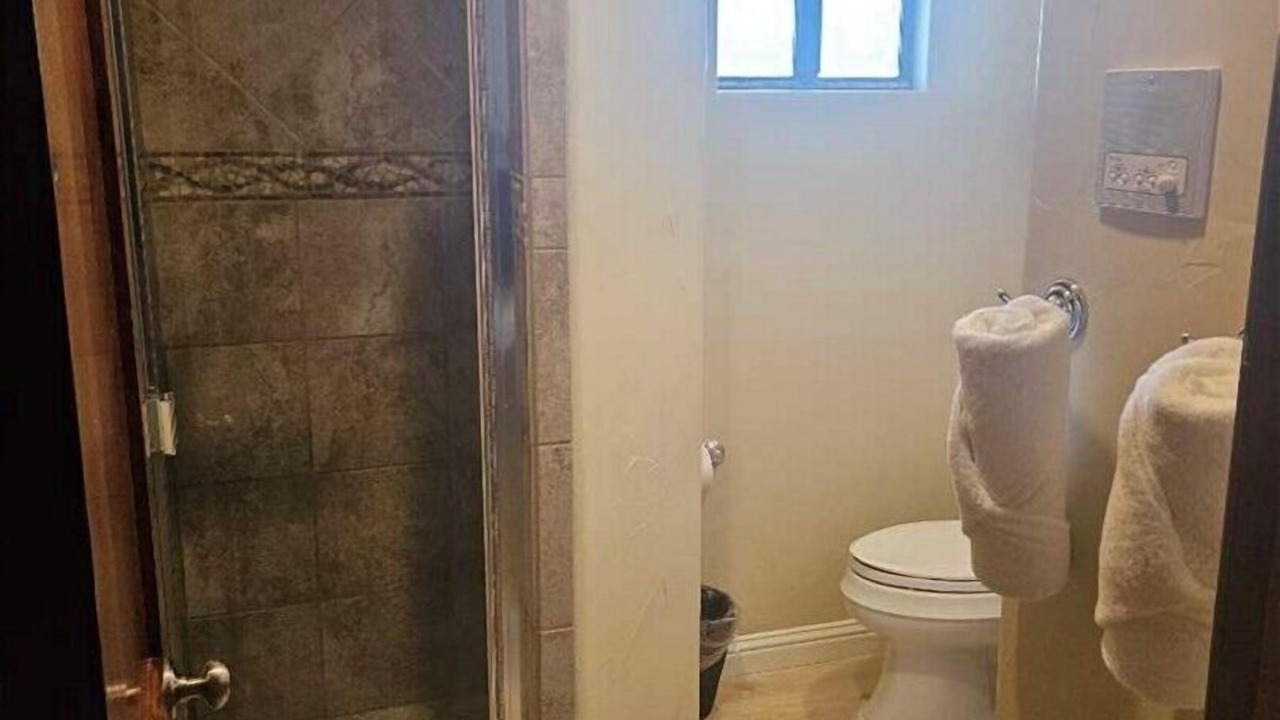 Photo of Bathroom in Cleone