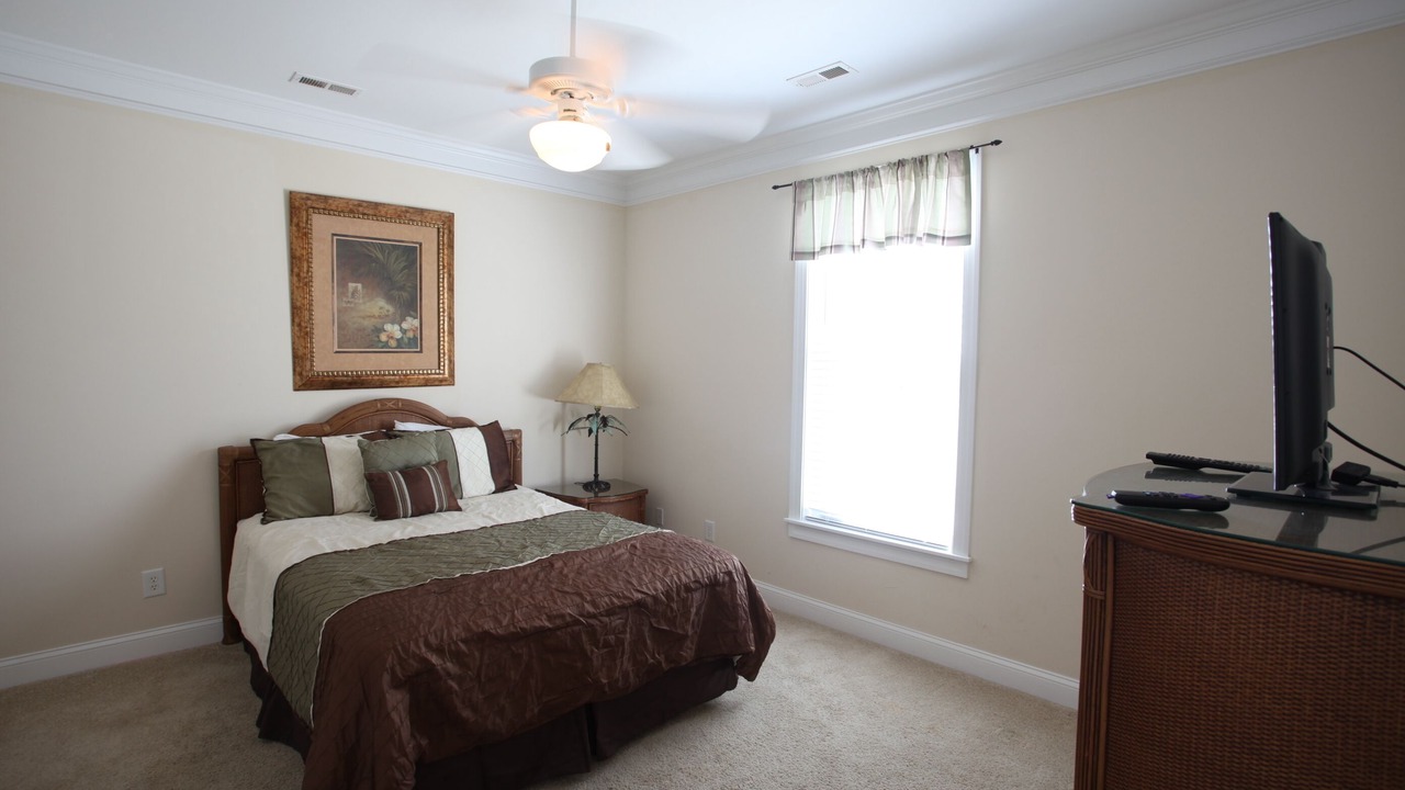 Photo of Bedroom in Inlet Harbour