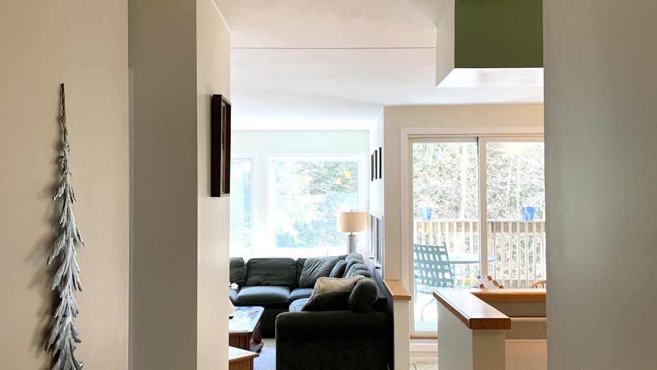 Photo of Livingroom in Warren