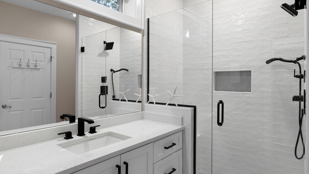 Photo of Bathroom in Seacrest Beach