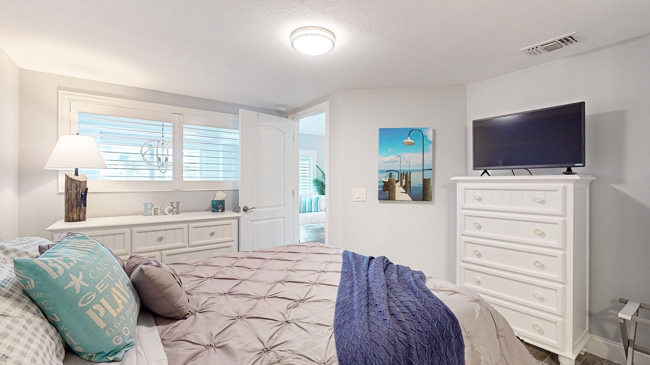 Photo of Bedroom in Cape Caneveral Beach Gardens