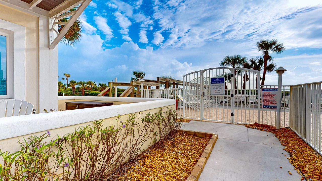 Photo of Patio Balcony in Cape Caneveral Beach Gardens