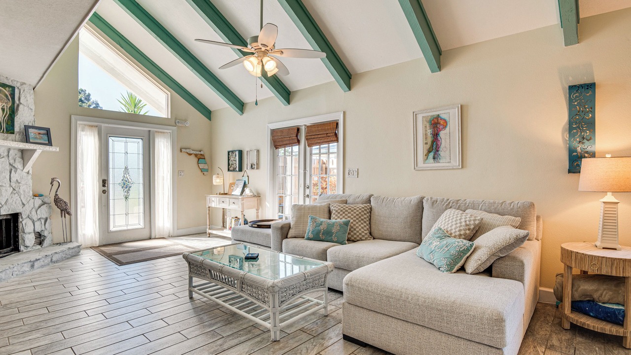Photo of Livingroom in Port Canaveral