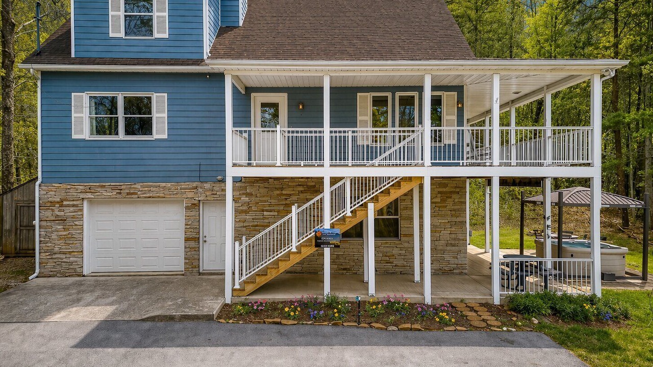 Photo of Outdoor in Townsend