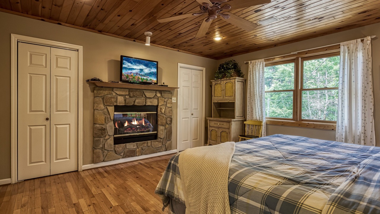 Photo of Bedroom in Townsend
