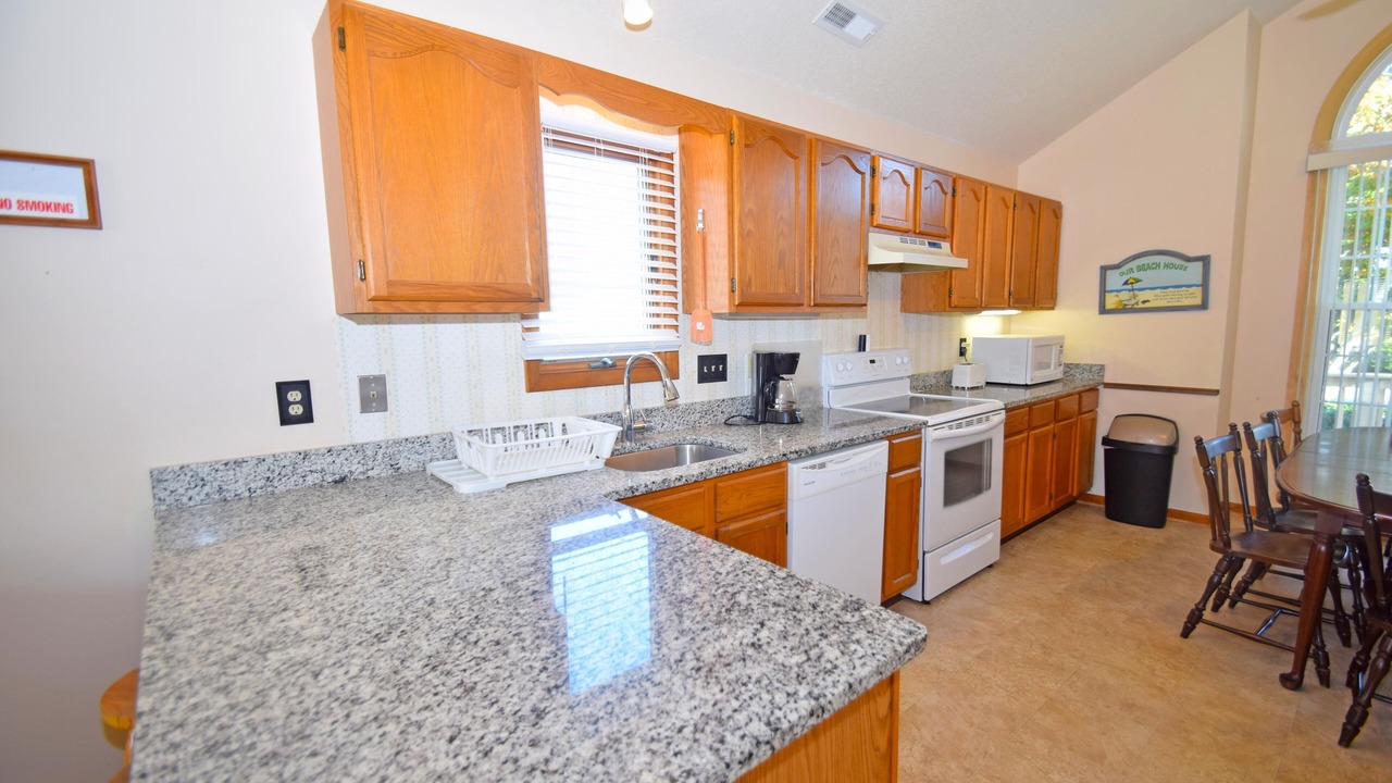Photo of Kitchen in Caine Woods