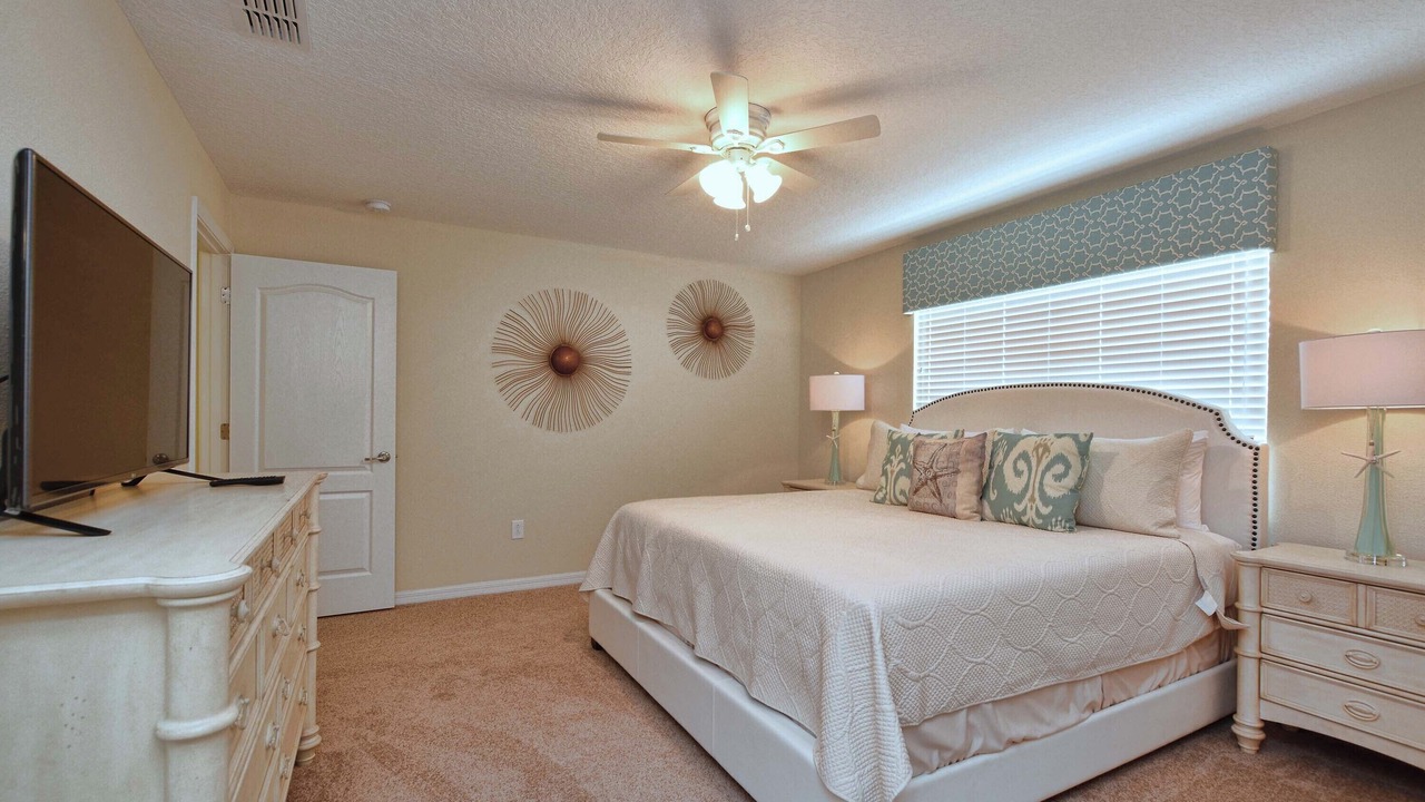 Photo of Bedroom in Lindfields