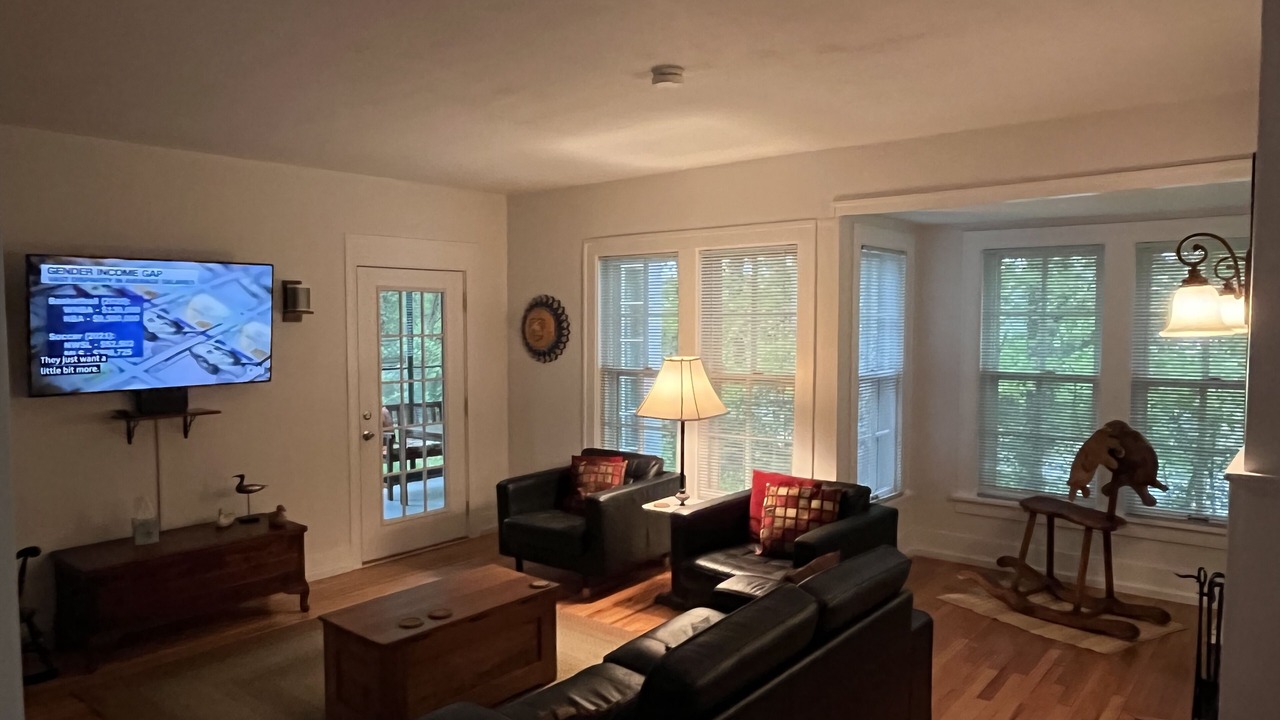Photo of Livingroom in Saugatuck