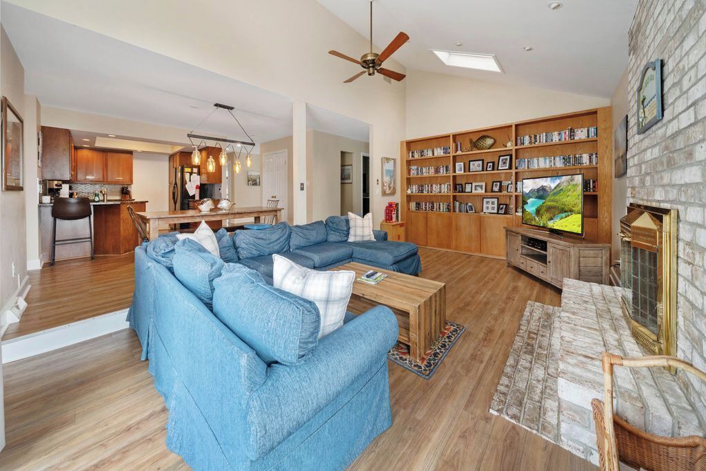 Photo of Livingroom in Seabreeze